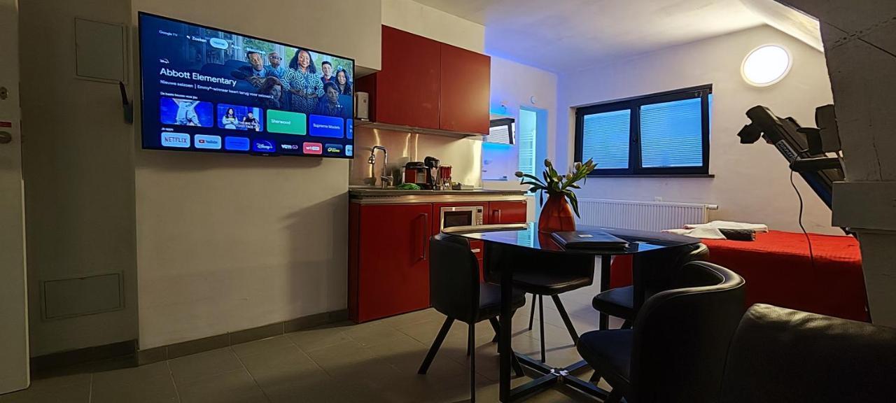 Logeerkamer Xxl 25 M2 Zemst Buitenkant foto