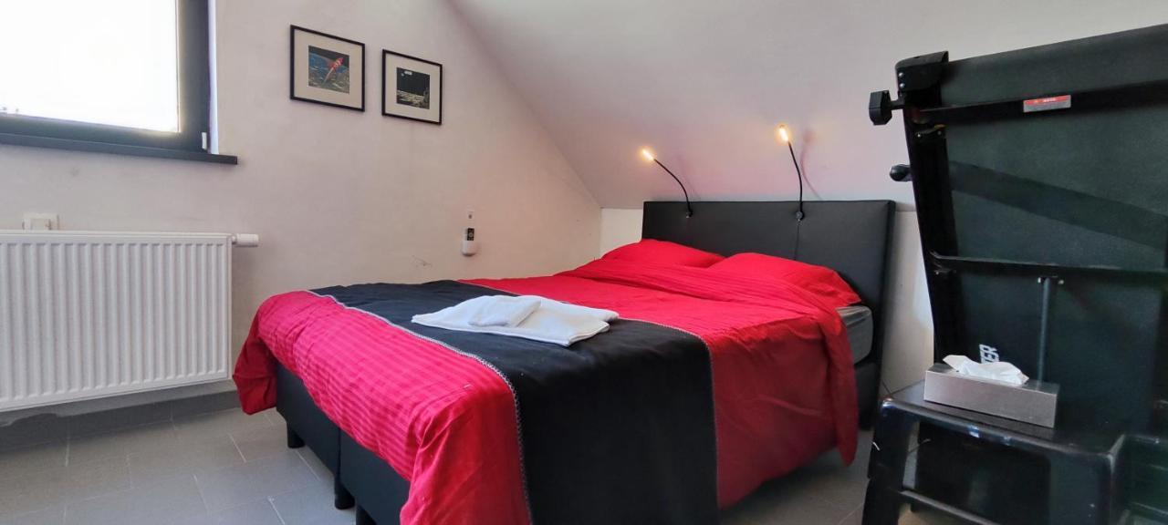 Logeerkamer Xxl 25 M2 Zemst Buitenkant foto